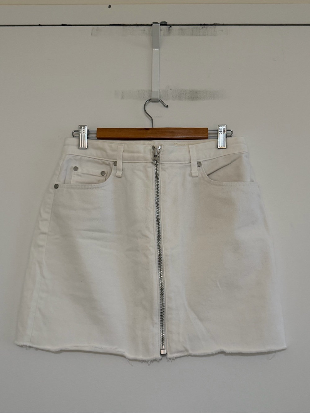 Rag & Bone White Front-Zip Denim Mini Skirt